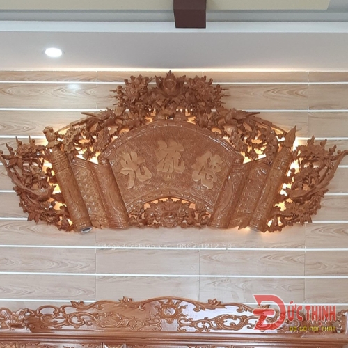Phân Tích Nội Dung và Ý Nghĩa của 3 Chữ "Đức Lưu Quang" trong Bộ Hoành Phi Câu Đối