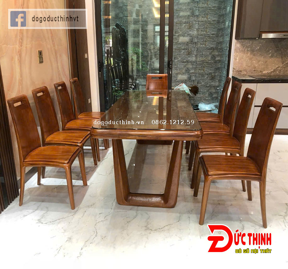 Bàn Ăn Gỗ Đỏ Chân Chữ U – Ghế Tựa Trơn Cong, Khoét Lỗ Hiện Đại