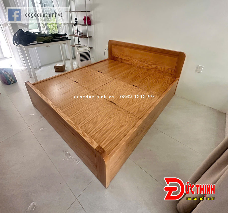Giường ngủ gỗ sồi Nga mẫu trơn hiện đại bo cong - màu gỗ sồi Nga tự nhiên