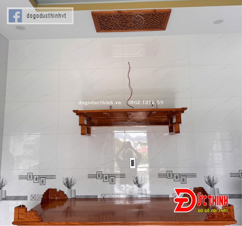 Bàn thờ Quan Âm treo tường gỗ đỏ - mẫu trơn (đủ kích thước)
