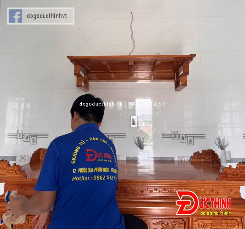 Combo phòng thờ gỗ đỏ: Án gian thờ, bàn thờ treo tường, tấm chắn ám khói