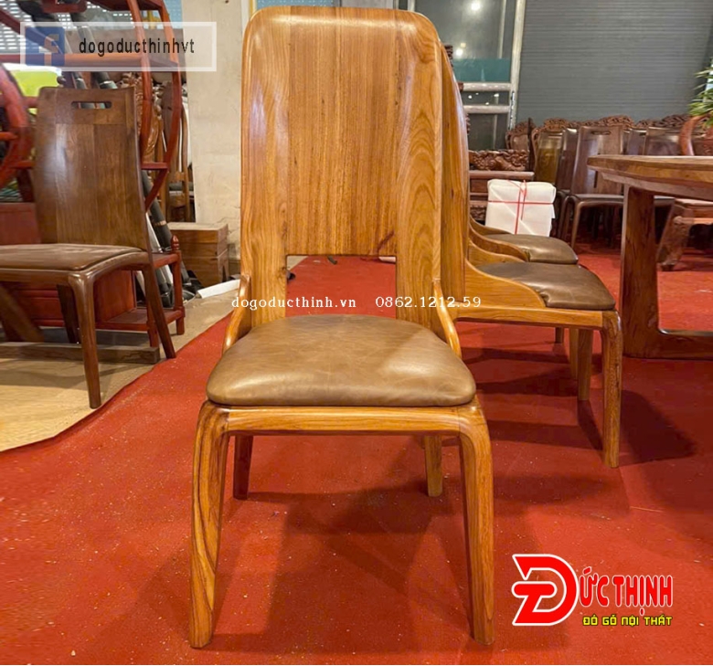 Bàn ăn gỗ đỏ chân chữ U - ghế mẫu tựa trơn cong - đệm da bò