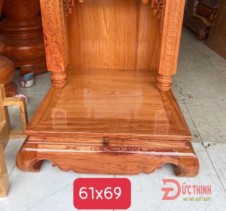 Bàn thờ Ông Địa - Thần Tài gỗ hương đá - có bậc tam cấp