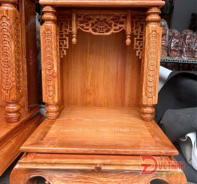 Bàn thờ Ông Địa - Thần Tài gỗ hương đá - có bậc tam cấp