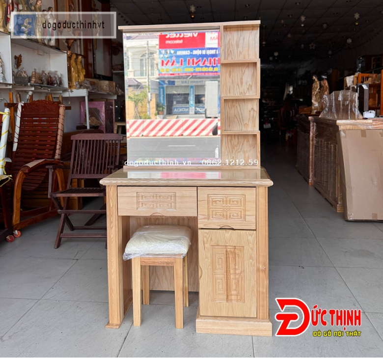 Bàn phấn gỗ sồi Nga mẫu vuông 80cm