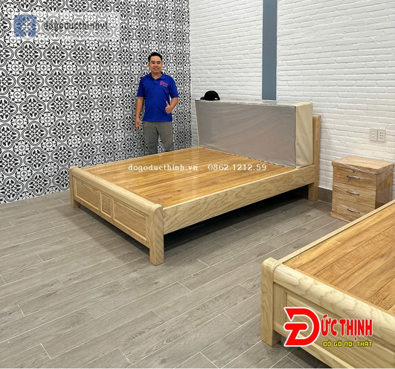 Giường ngủ gỗ sồi Nga - Vạt phản nan
