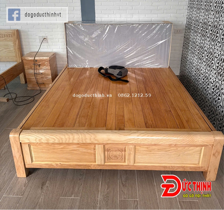 Giường ngủ gỗ sồi Nga - Vạt phản nan