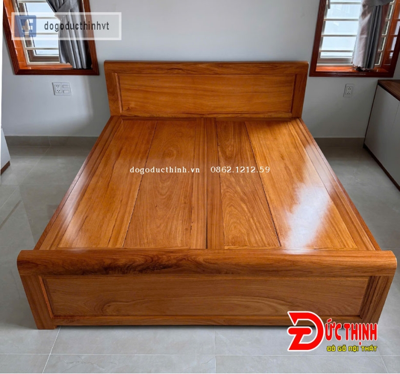 Giường ngủ gỗ đỏ mẫu trơn tối giản - vạt phản