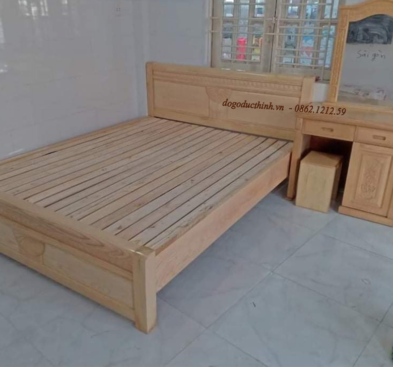 Giường gỗ sồi - Mẫu quạt