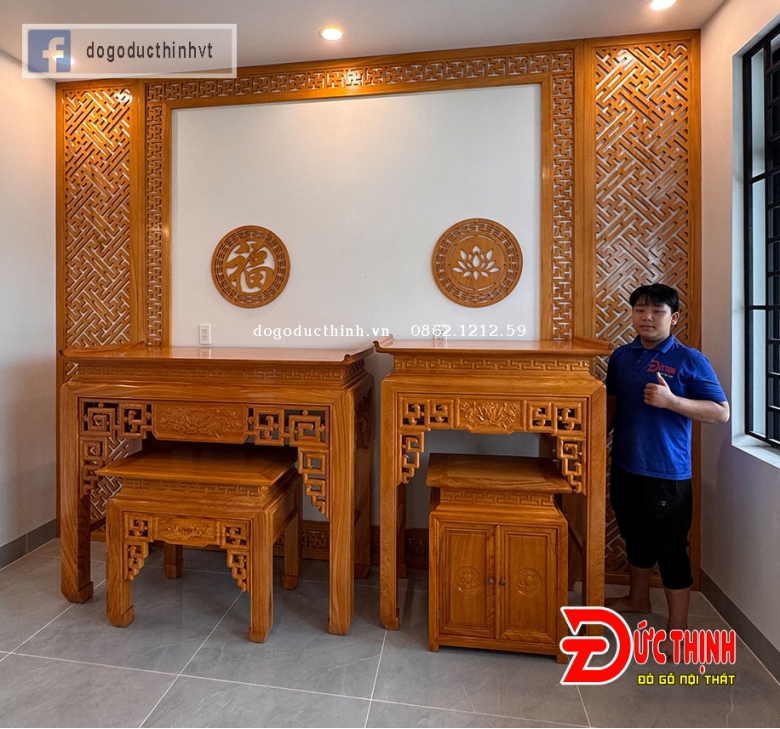 Bảng giá thi công vách phòng thờ gỗ đỏ tự nhiên mới nhất 2026