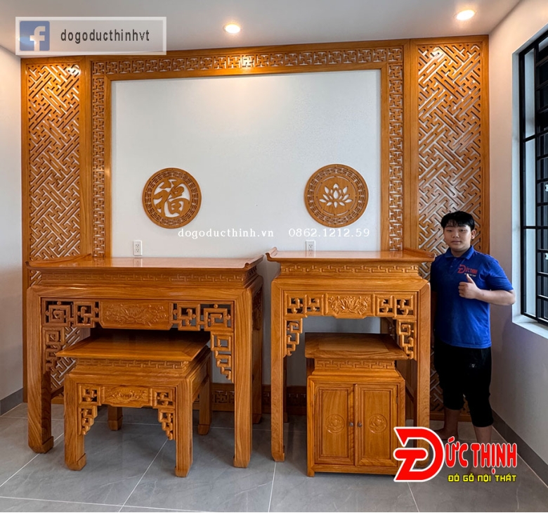 Bảng giá thi công vách phòng thờ gỗ đỏ tự nhiên mới nhất 2026