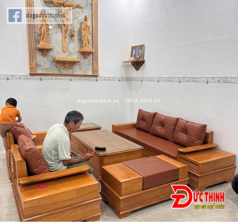 SOFA GỖ SỒI NGA–MẪU ĐỐI CHÂN PHÁO – CÓ NỆM - SƠN MÀU GỖ ĐỎ