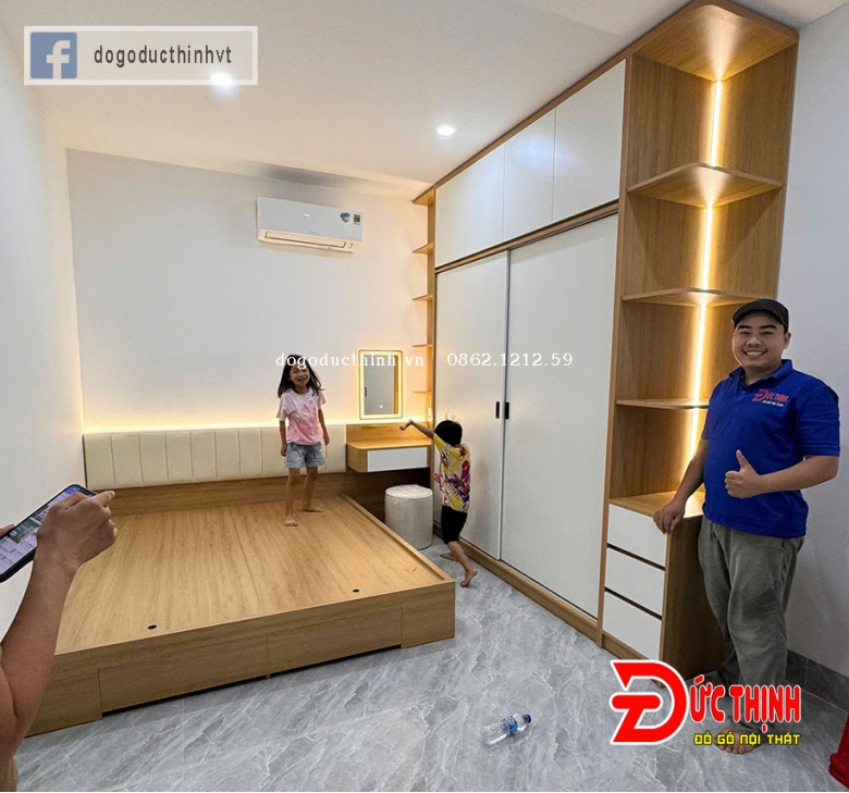 Combo phòng ngủ gỗ MDF tone màu vân gỗ kết hợp màu trắng đèn led