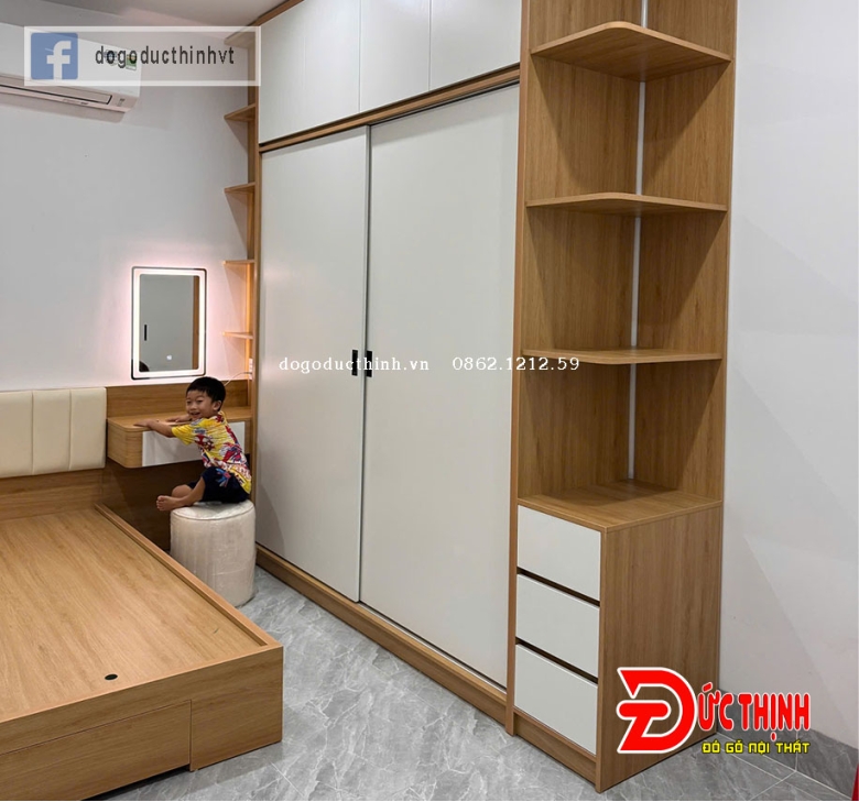 Combo phòng ngủ gỗ MDF tone màu vân gỗ kết hợp màu trắng đèn led